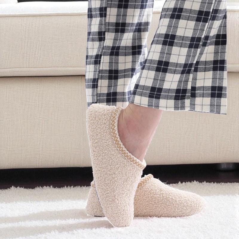 Women’s Soft Plush Foam-Lined Slippers - Lightweight, breathable and easy to slip on